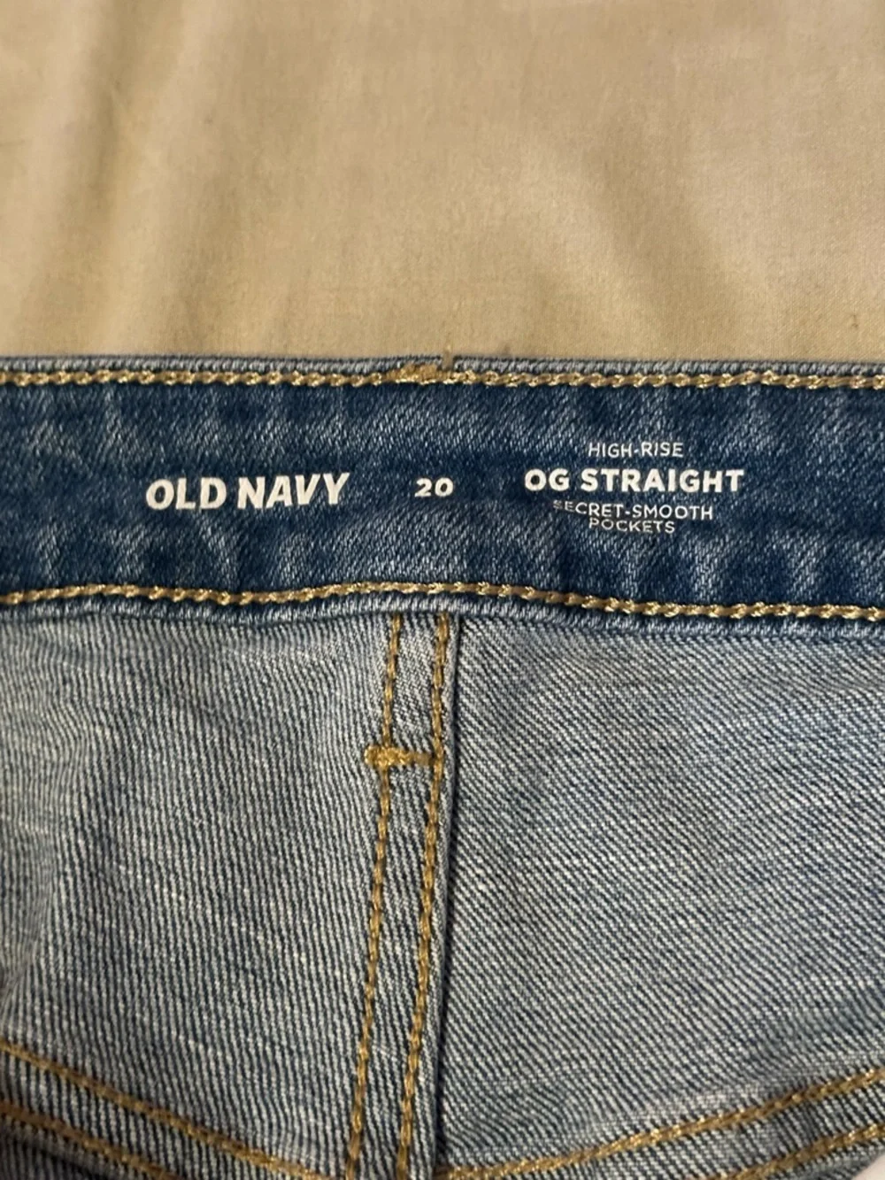 Old Navy Light Blue High-Rise Jean Shorts - Picture 4 of 4